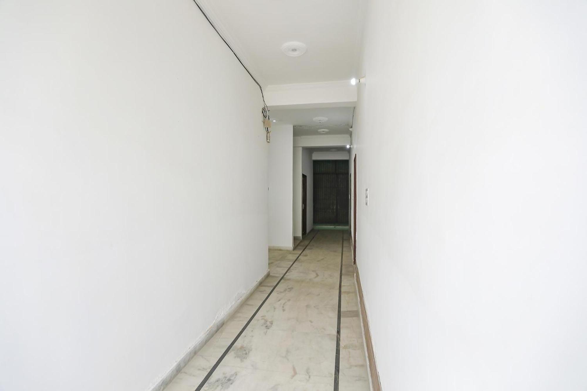 Fabexpress Samira Residency, Near Botanical Garden Hotel Noida Bagian luar foto