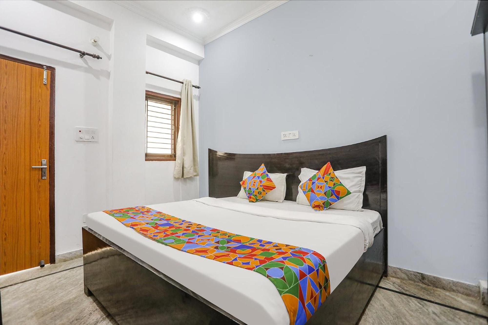 Fabexpress Samira Residency, Near Botanical Garden Hotel Noida Bagian luar foto